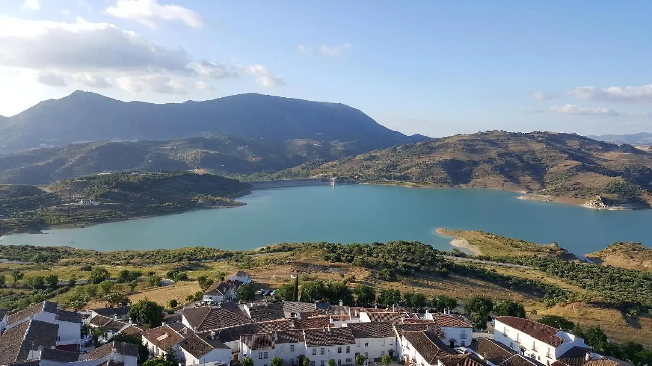 Apartamentos el Mirador en la Plaza de Zahara Zahara De La Sierra España